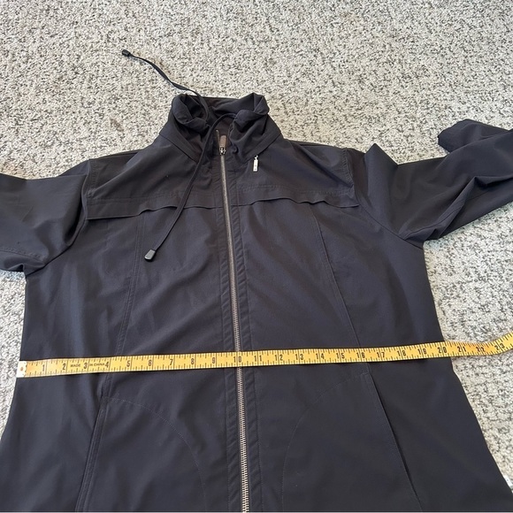 Chico’s Zenergy Black Light Weight Zip-Up Hooded Jacket Size Medium - Picture 7 of 10